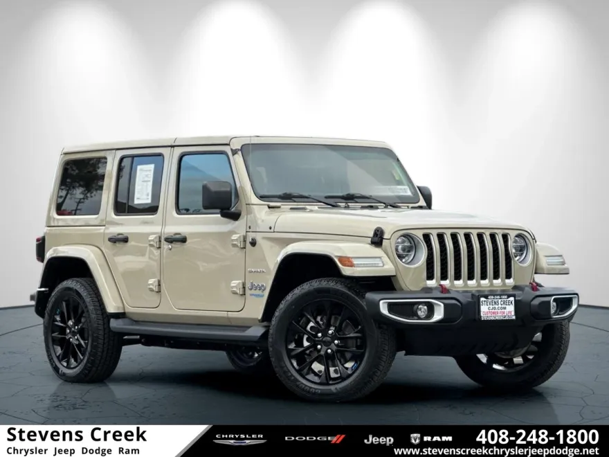 2022 Jeep Wrangler Unlimited Sahara 4xe photo 1