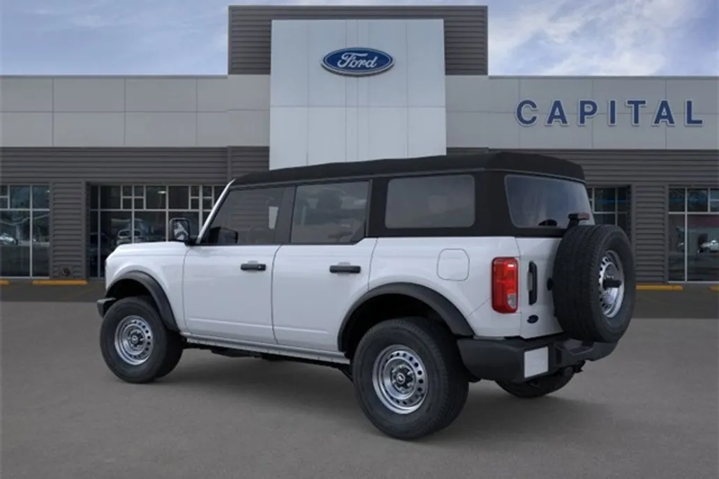 2025 Ford Bronco Base photo 1