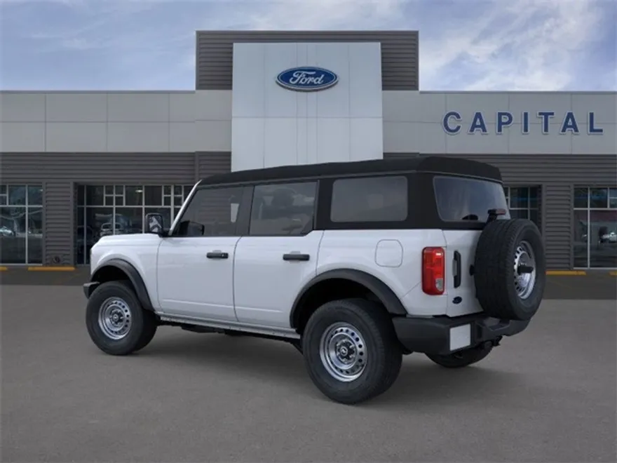 2025 Ford Bronco Base photo 1