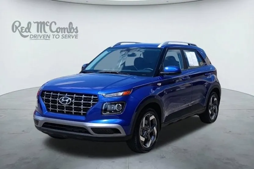 2024 Hyundai Venue SEL photo 1
