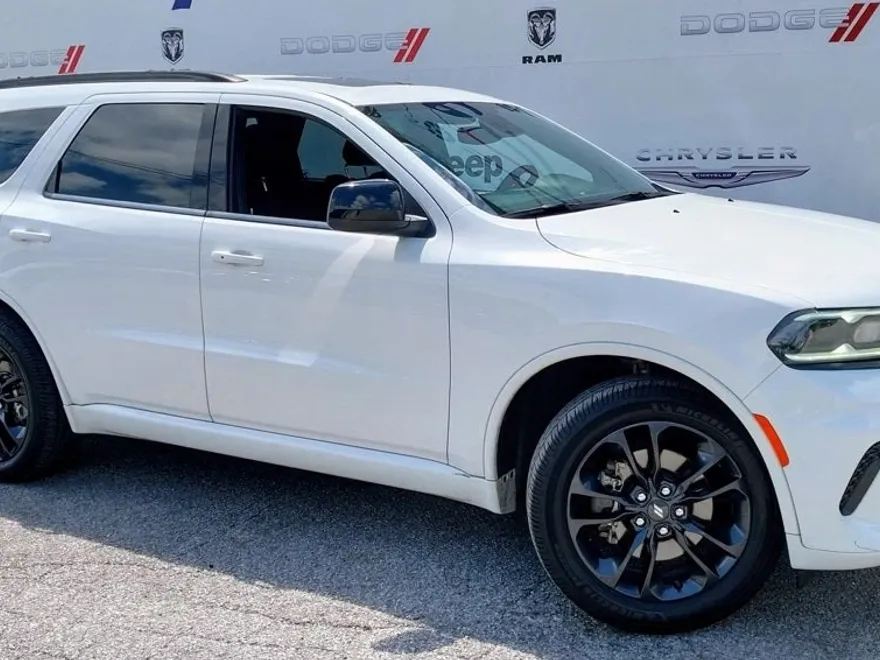 2023 Dodge Durango SXT Plus photo 1