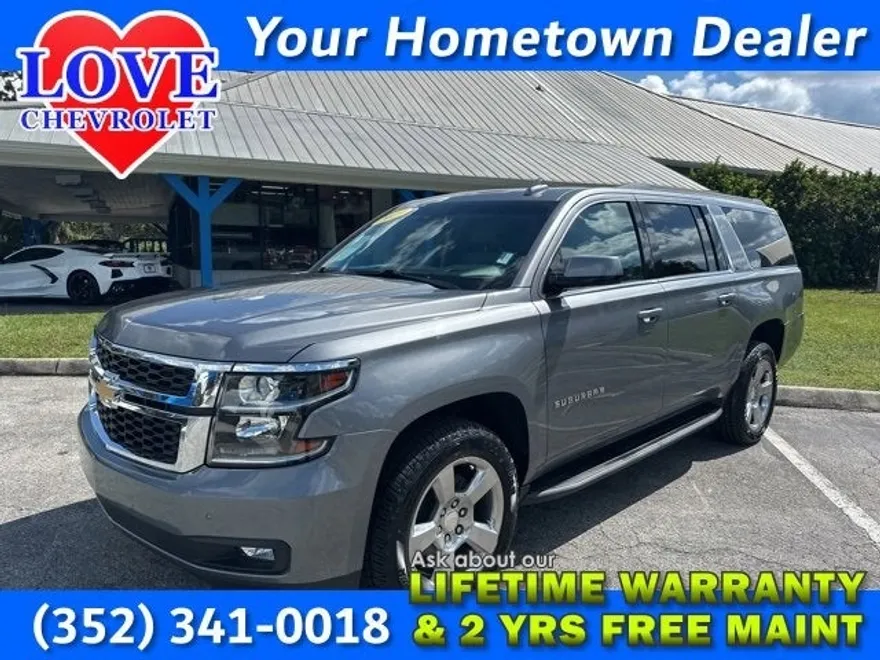 2019 Chevrolet Suburban LT photo 1