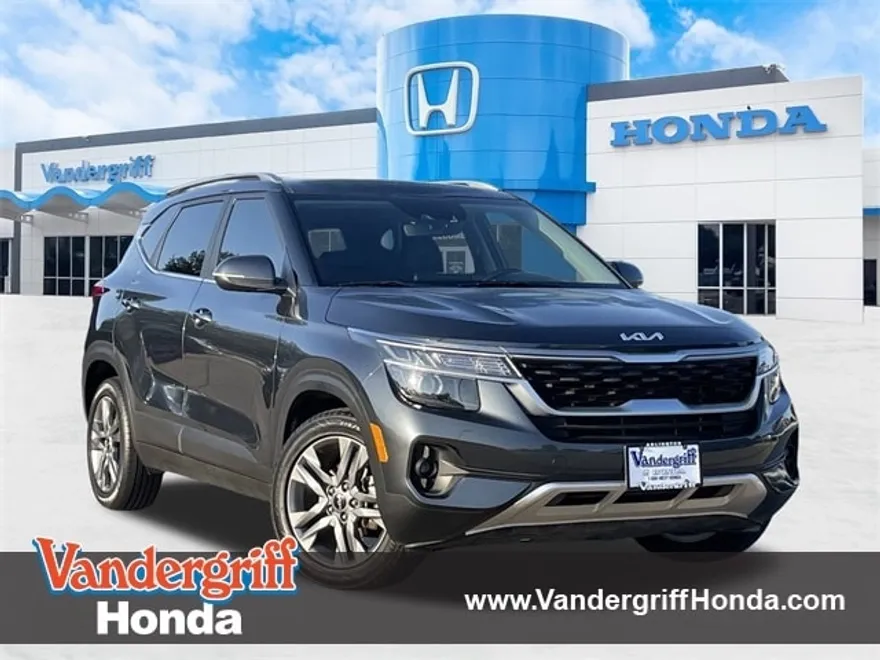 2023 Kia Seltos S photo 1