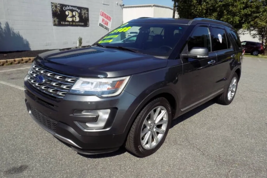 2016 Ford Explorer Limited photo 1