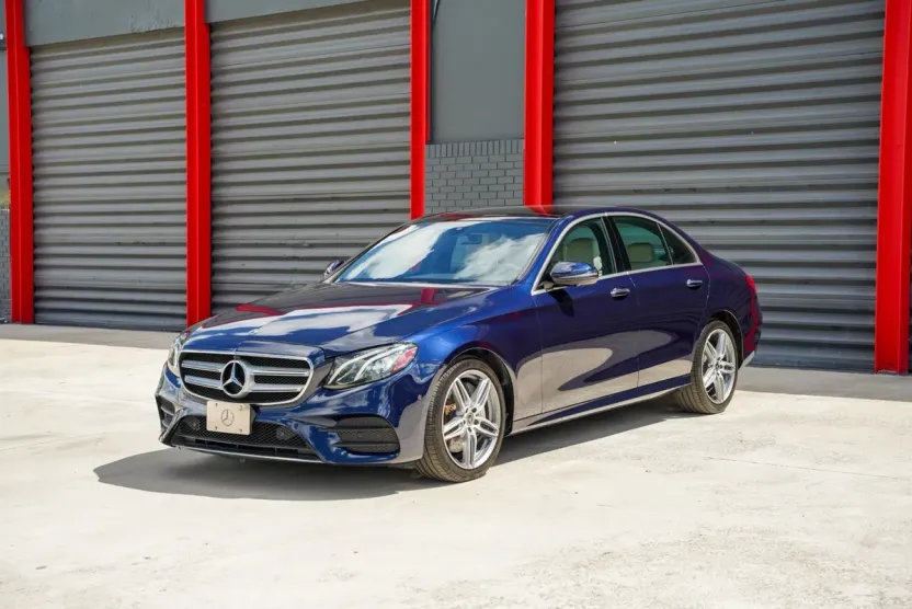 2019 Mercedes Benz E 300 photo 1