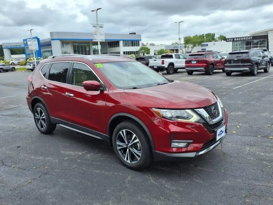 2020 Nissan Rogue SV photo 1
