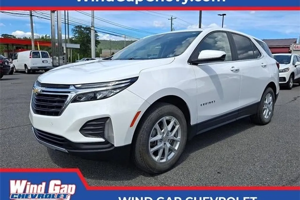2022 Chevrolet Equinox LT photo 1