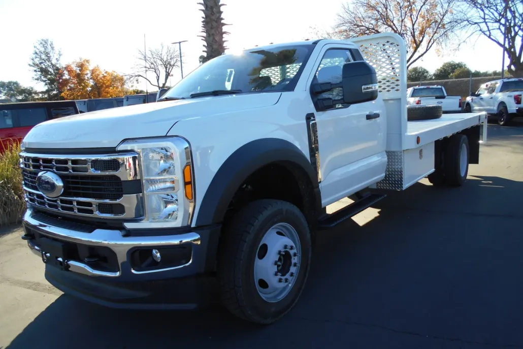 2024 Ford F-550 XL photo 1