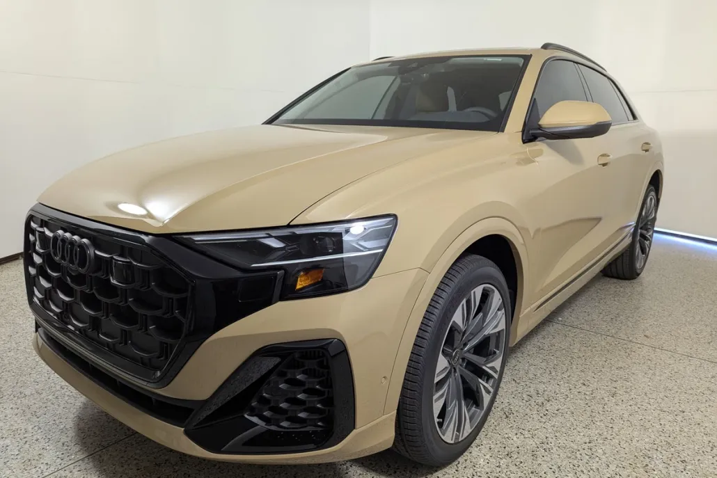2025 Audi Q8 Premium Plus line photo 1