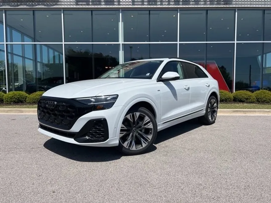 2025 Audi Q8 55 Premium Plus photo 1