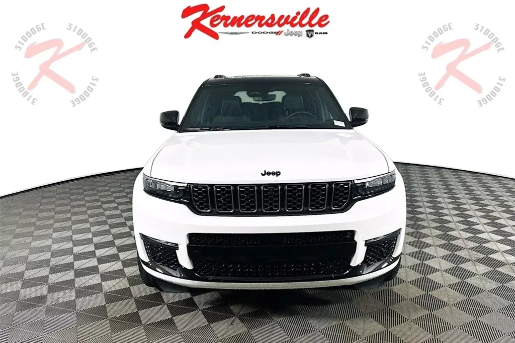 2025 Jeep Grand Cherokee L Summit photo 1