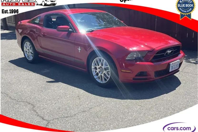 2013 Ford Mustang V6 Premium photo 1