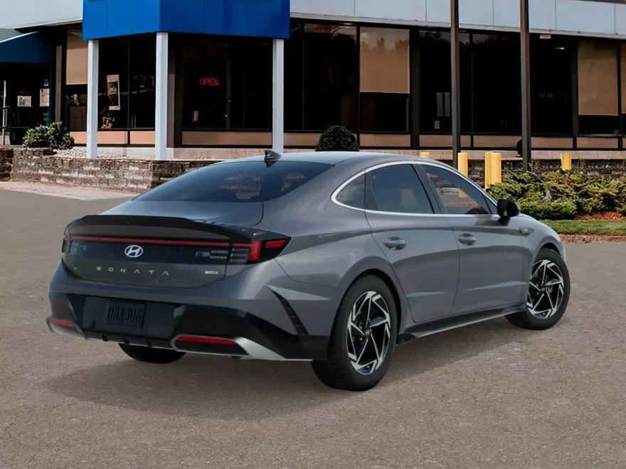 2026 Hyundai Sonata SEL Sport photo 2