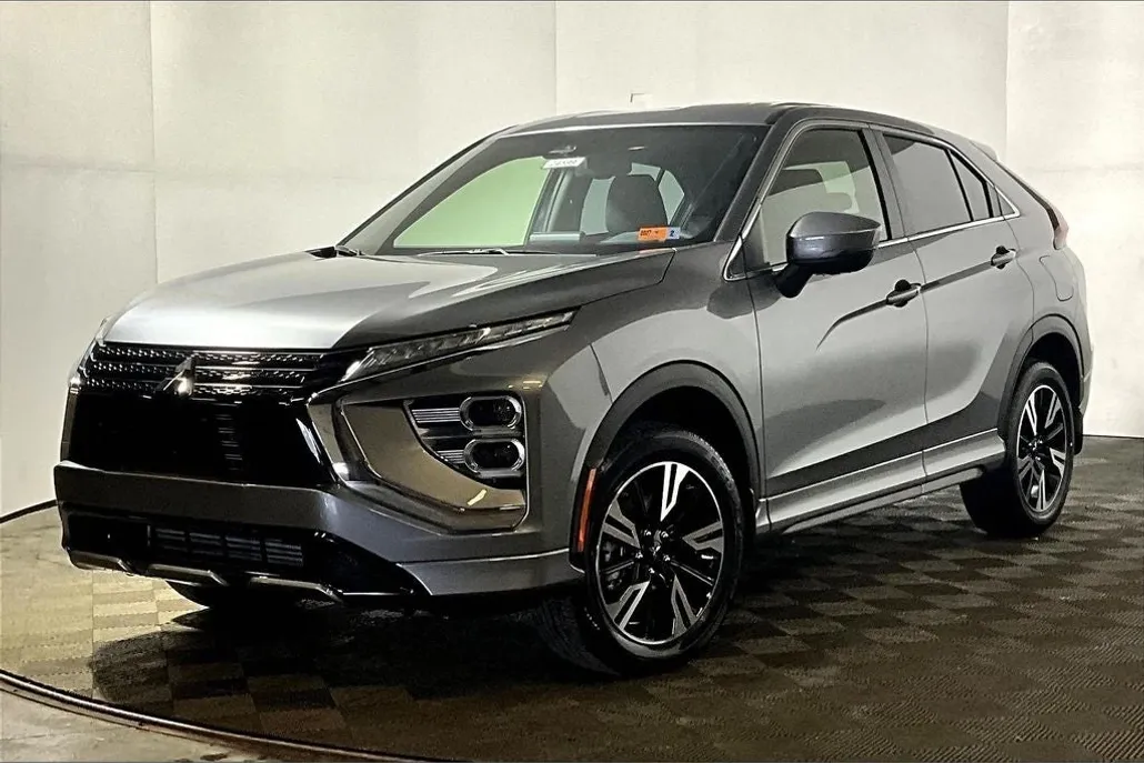 2025 Mitsubishi Eclipse Cross SEL photo 1