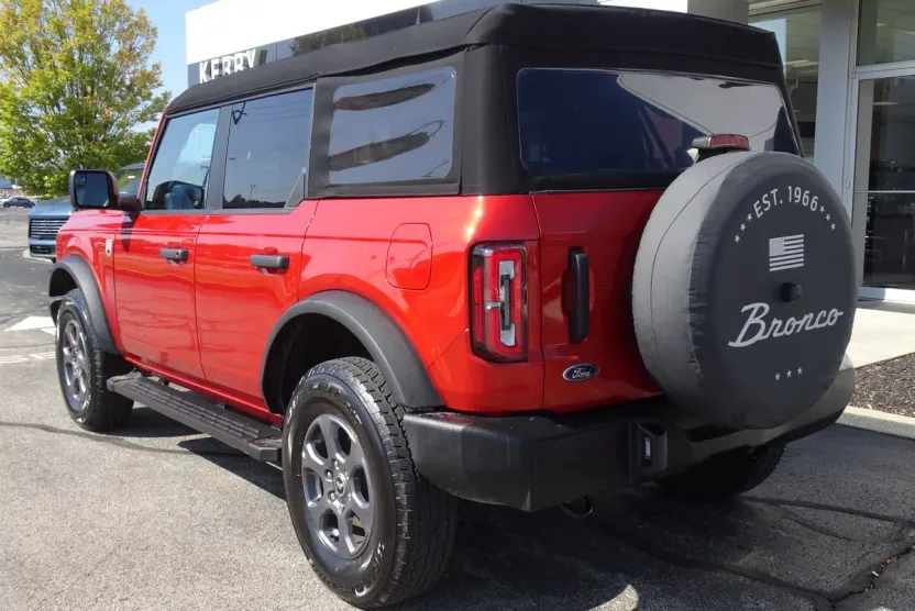 2024 Ford Bronco Big Bend photo 1
