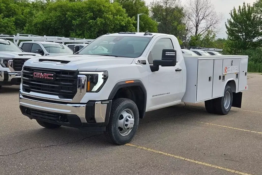 2025 Gmc Sierra 3500 HD Pro photo 1