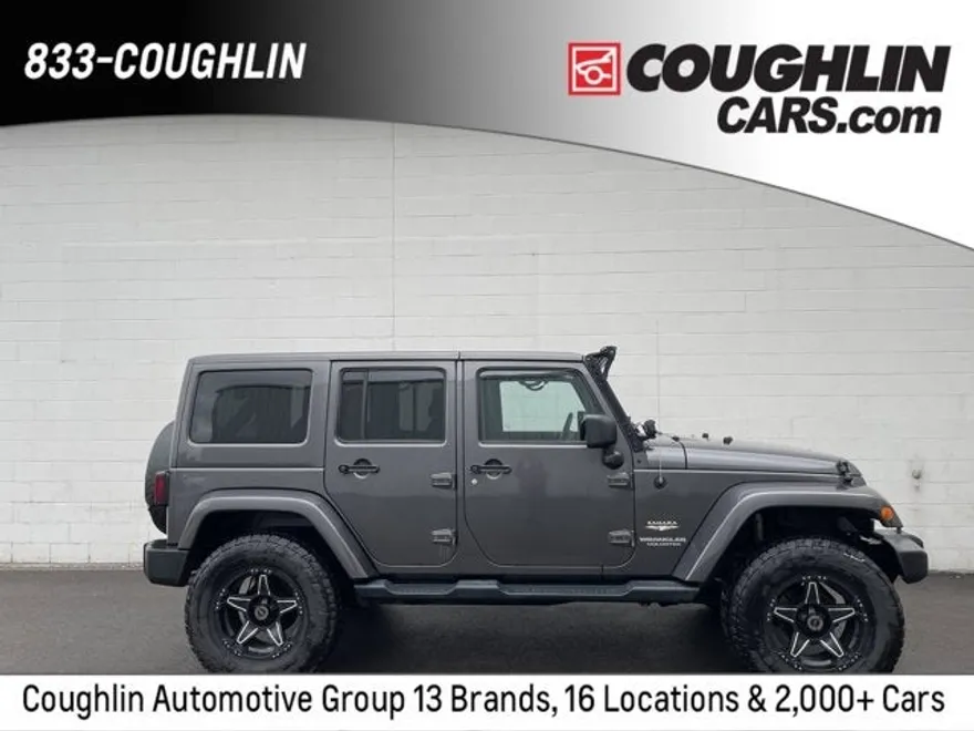 2014 Jeep Wrangler Unlimited Sahara photo 1