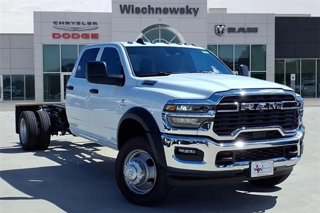 2026 Ram 5500 Tradesman photo 1