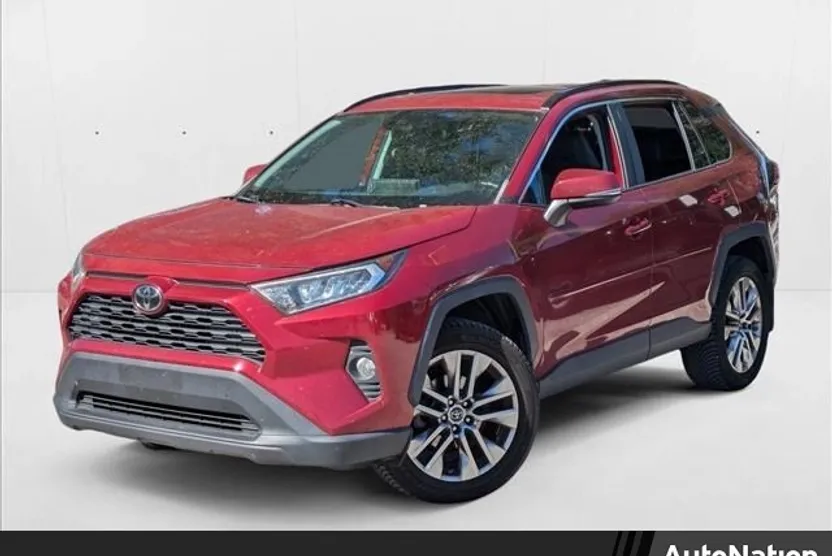 2019 Toyota RAV4 XLE Premium photo 1