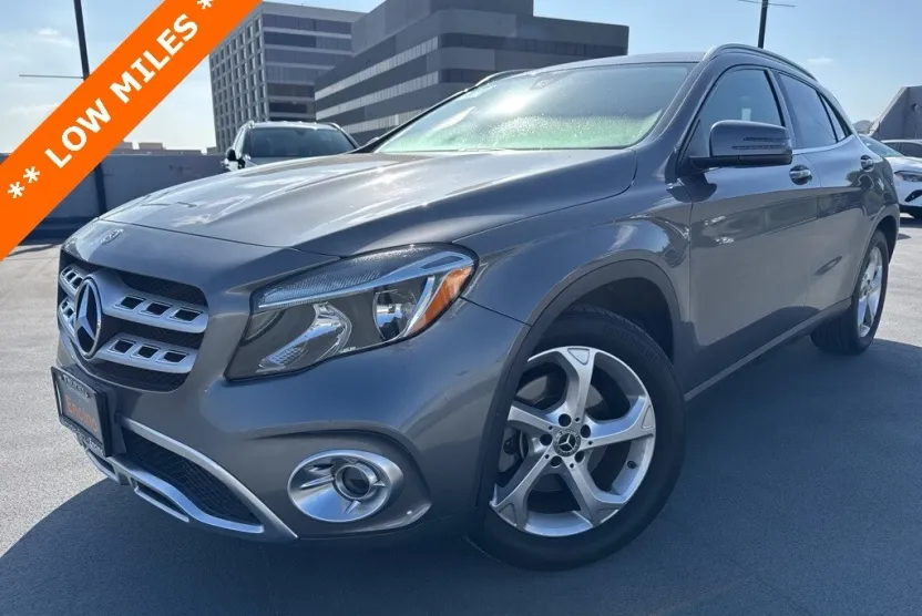 2019 Mercedes Benz GLA 250 photo 1