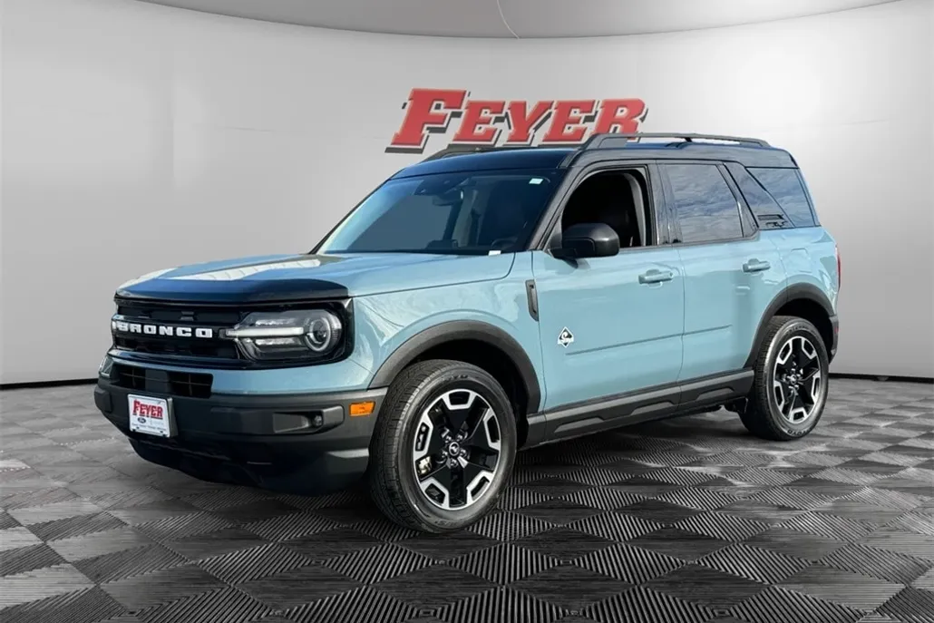 2021 Ford Bronco Sport Outer Banks photo 1