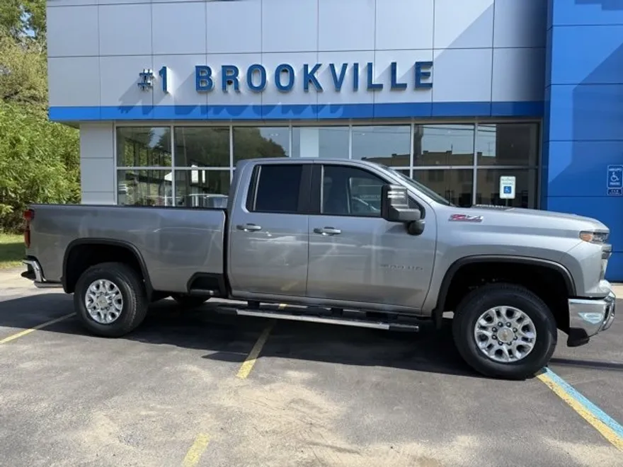 2026 Chevrolet Silverado 2500HD LT photo 1
