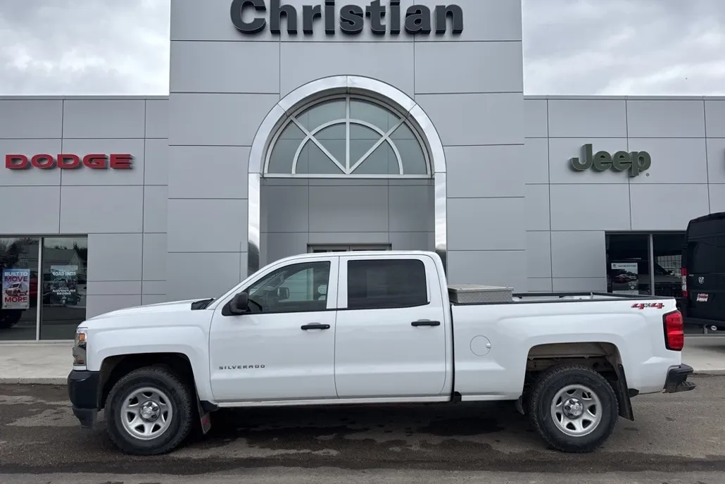 2018 Chevrolet Silverado 1500 photo 1