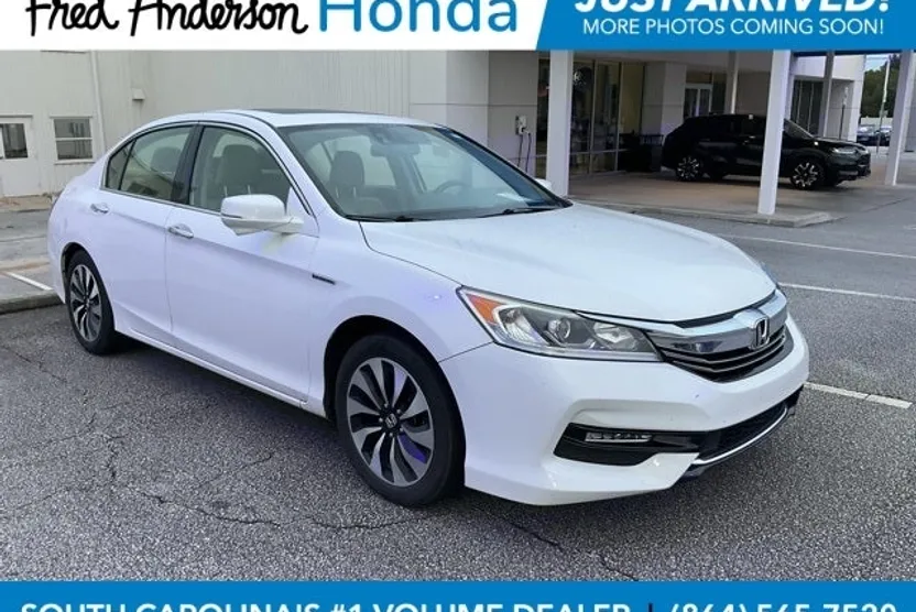 2017 Honda Accord Hybrid EX-L photo 1