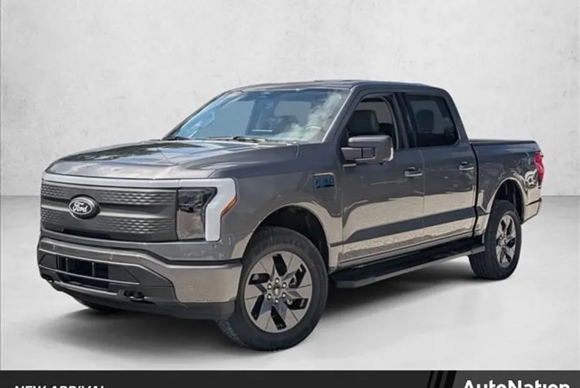 2025 Ford F-150 Lightning photo 1