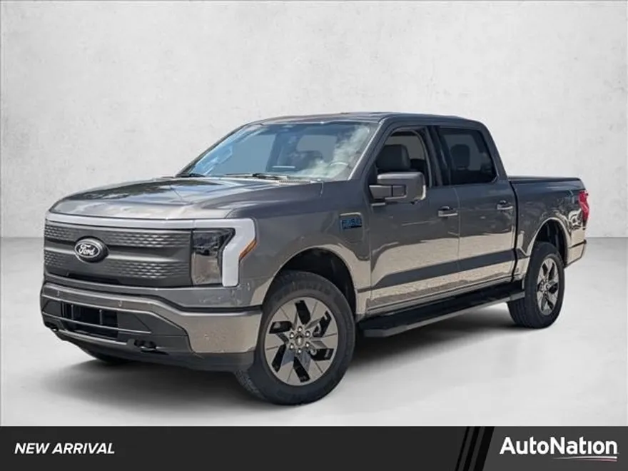 2025 Ford F-150 Lightning photo 1