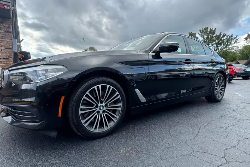 2019 Bmw 530e xDrive Sedan photo 1