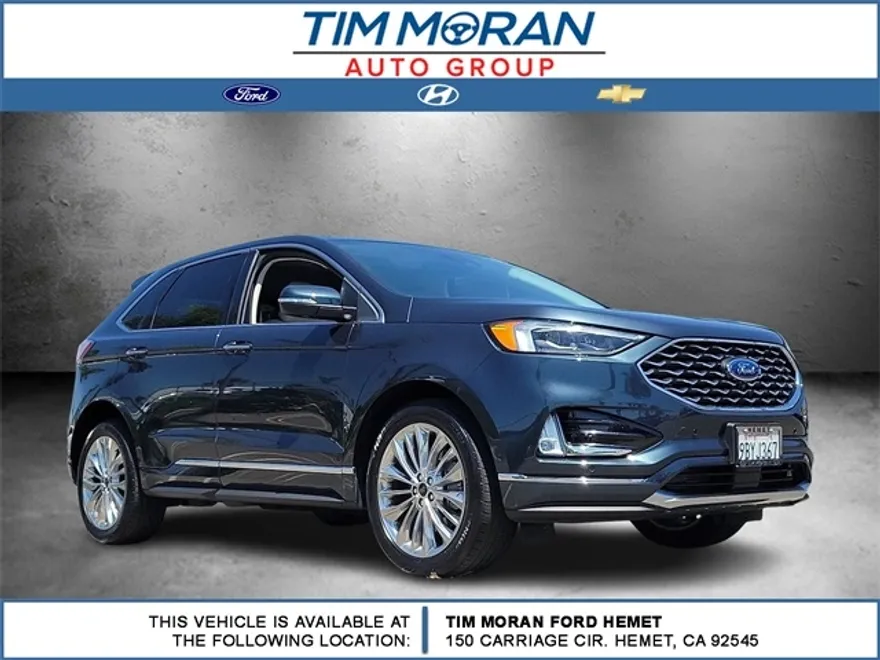2022 Ford Edge Titanium photo 1