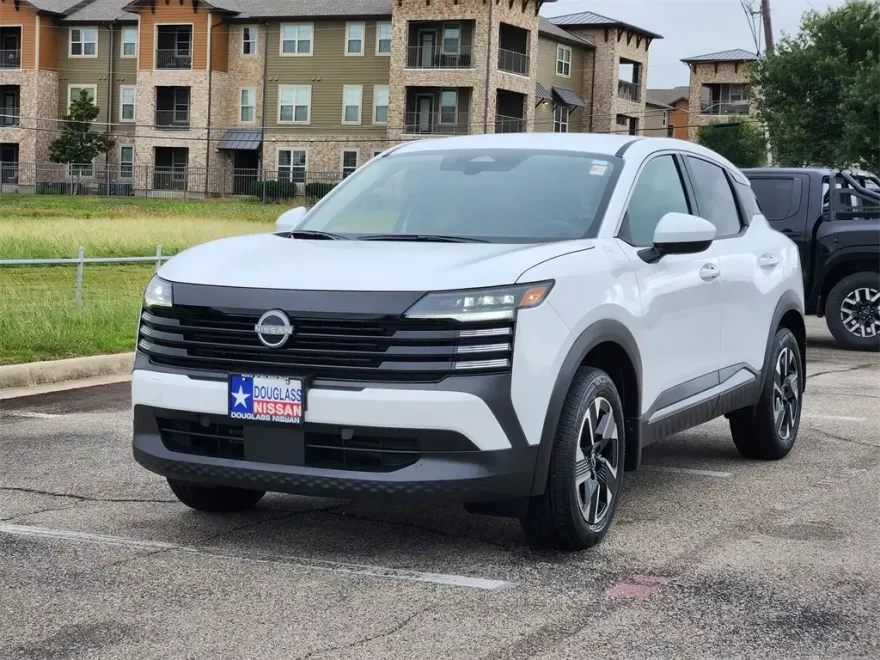 2025 Nissan Kicks SV photo 1