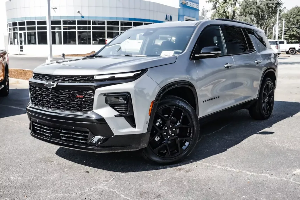 2026 Chevrolet Traverse RS photo 1