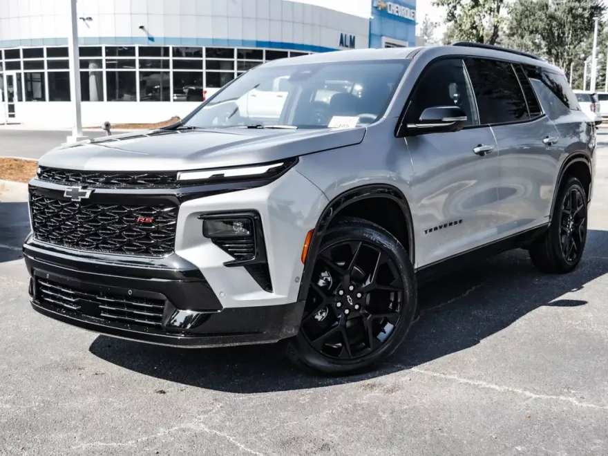 2026 Chevrolet Traverse RS photo 1
