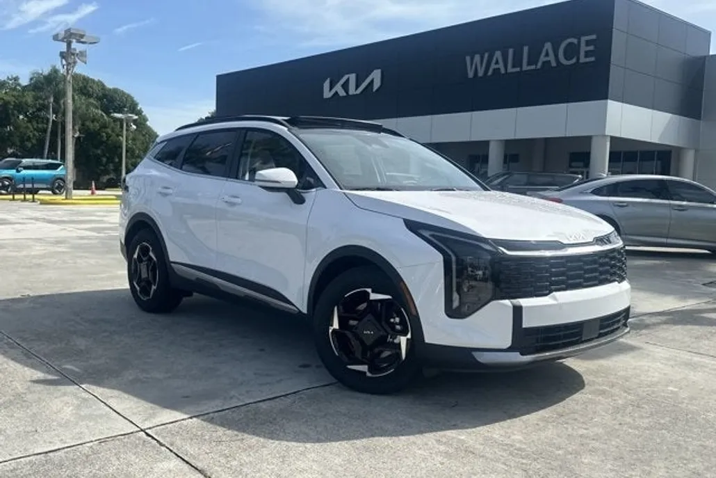 2026 Kia Sportage EX photo 1