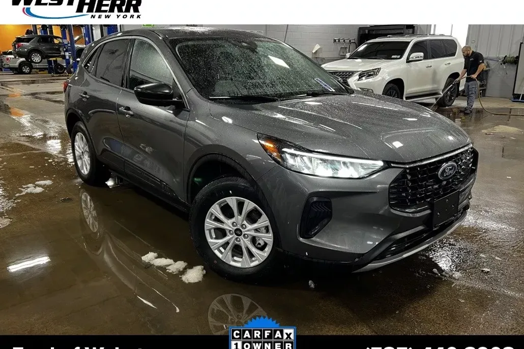 2024 Ford Escape Active photo 1