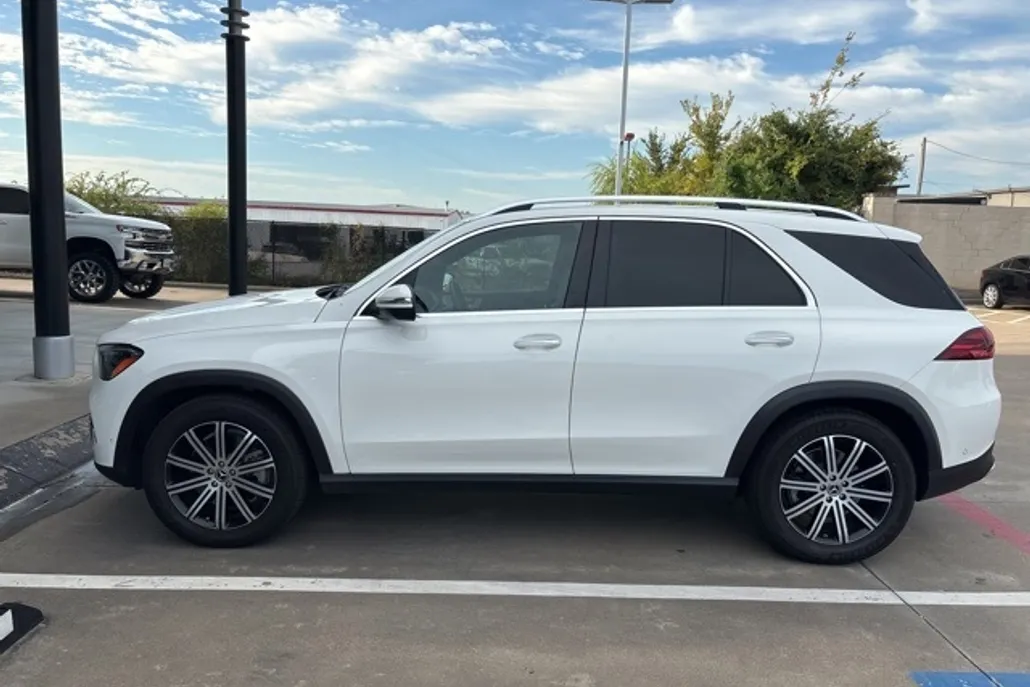 2025 Mercedes Benz GLE 450 4MATIC photo 1