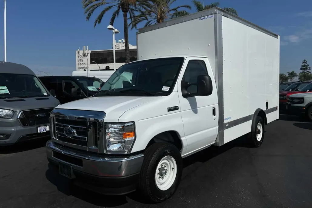 2024 Ford E-350 photo 1