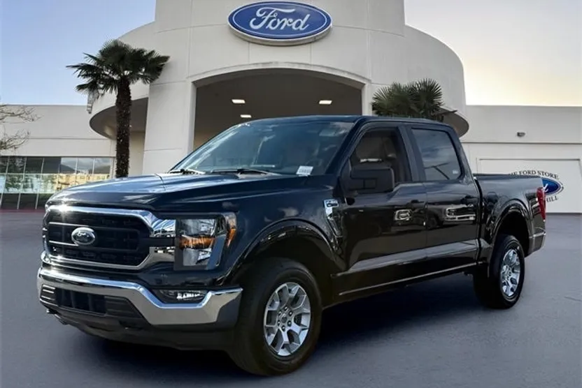 2023 Ford F-150 XLT photo 1