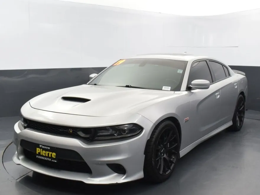 2019 Dodge Charger R/T Scat Pack photo 1