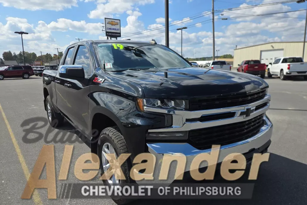 2019 Chevrolet Silverado 1500 LT photo 1