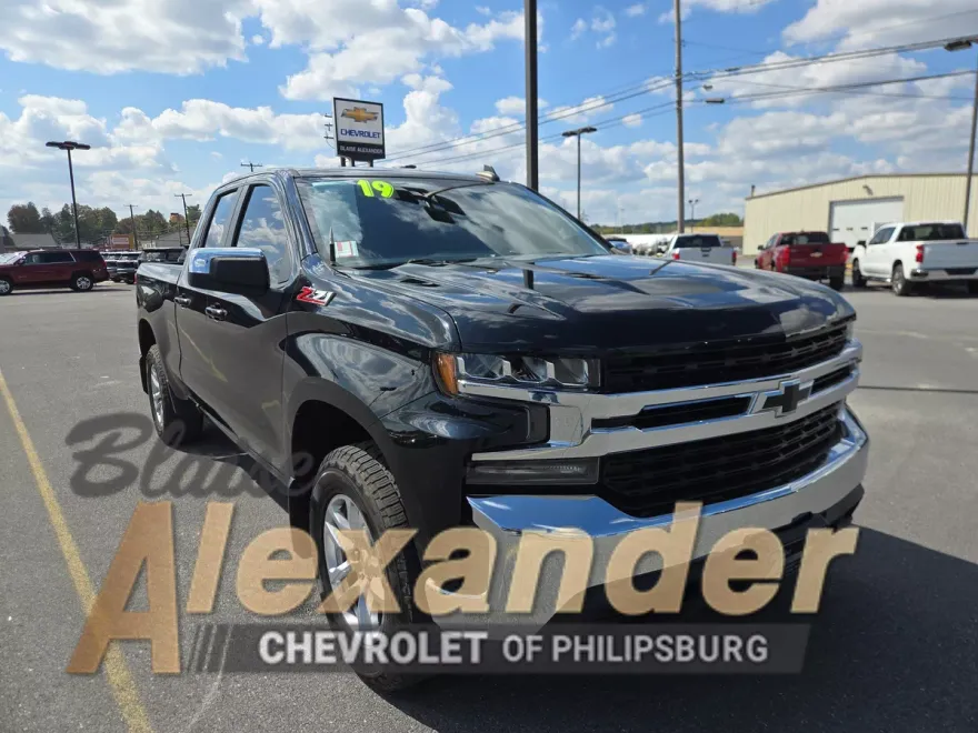 2019 Chevrolet Silverado 1500 LT photo 1