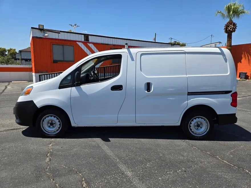 2019 Nissan NV200 S photo 1