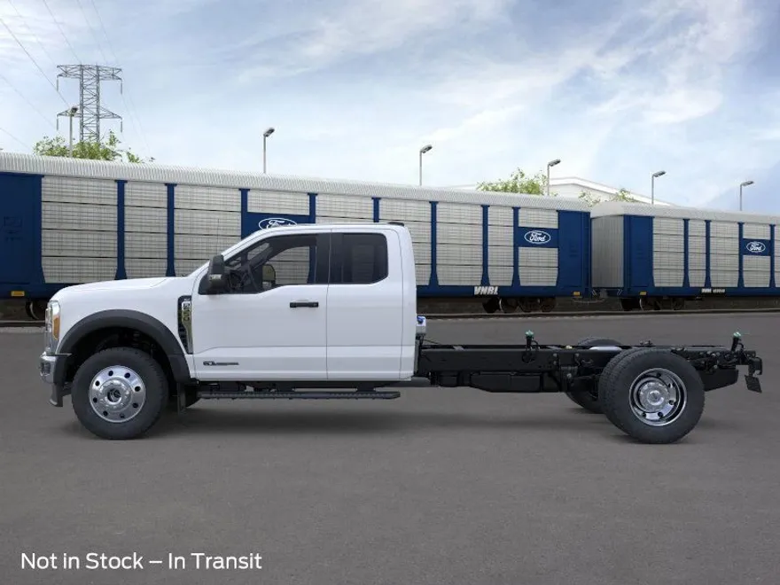 2026 Ford F-550 photo 1