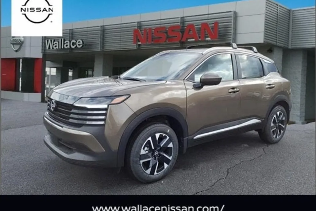 2025 Nissan Kicks SV photo 1