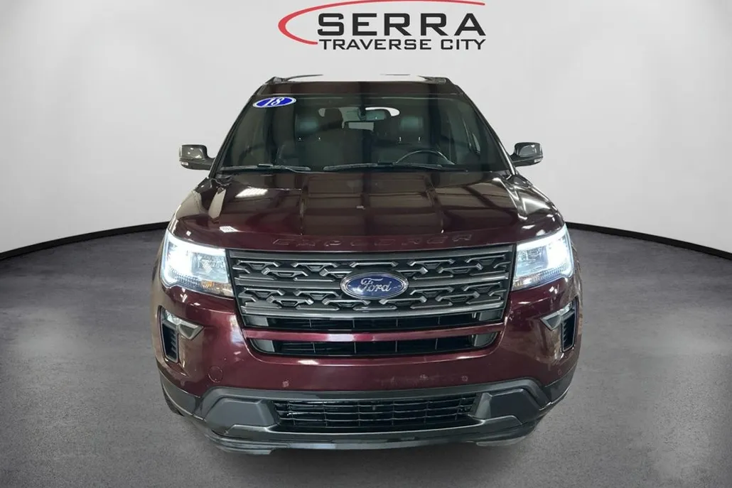 2018 Ford Explorer XLT photo 1