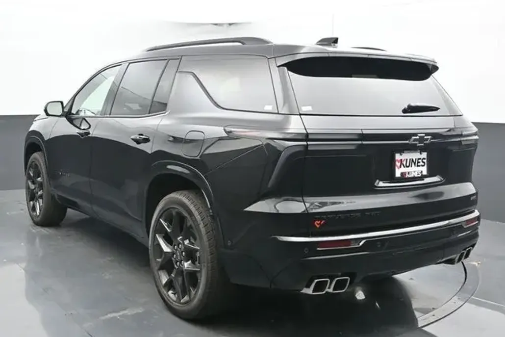 2026 Chevrolet Traverse RS photo 1