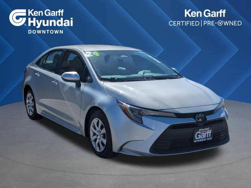 2024 Toyota Corolla LE photo 1