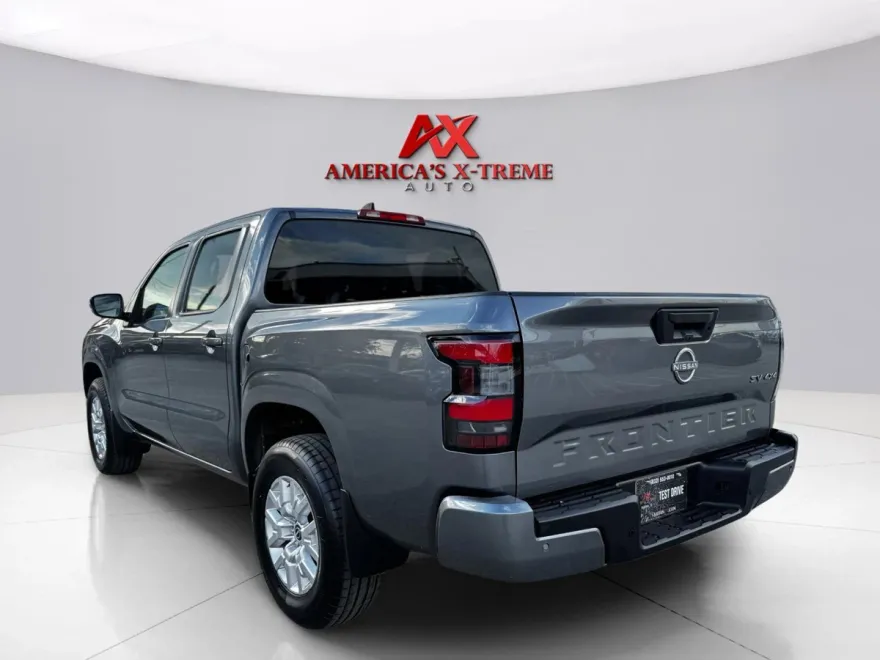 2023 Nissan Frontier SV photo 1